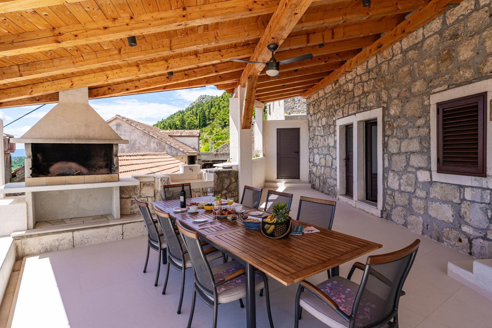 Private Pool Villa - Meditteranean Peace سلانو المظهر الخارجي الصورة