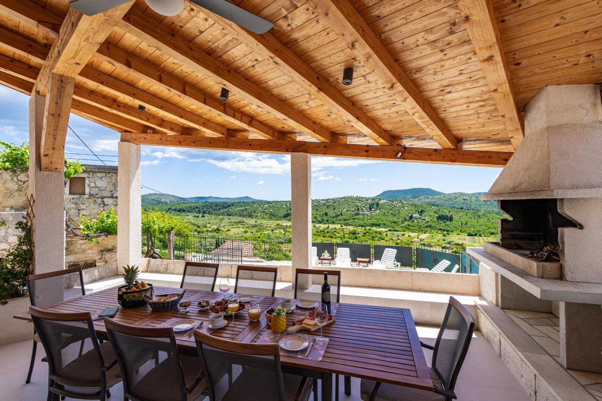 Private Pool Villa - Meditteranean Peace سلانو المظهر الخارجي الصورة